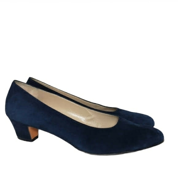 Salvatore Ferragamo Closed Toe Suede Slip-on Pumps - Picture 2 of 9